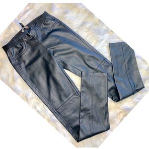 Faux leather leggings